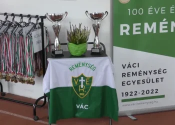 Rengetegen vettek részt a Reménység kegyeleti váltófutásán