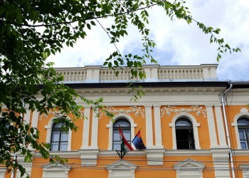 Beázott a könyvtár: 10 millióra pályázik az önkormányzat