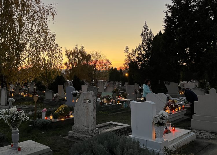 Galéria: Így nézett ki Mindenszentek napján a váci temető