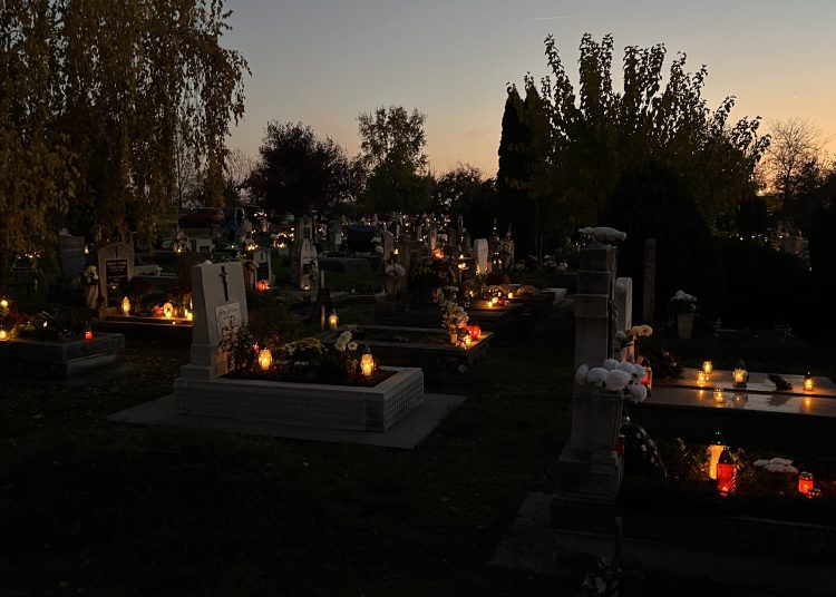 Galéria: Így nézett ki Mindenszentek napján a váci temető