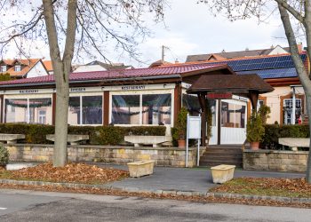 Videó: leszavazta a Fidesz, hogy cégekkel fizettesse ki az önkormányzat a tervezési költségeket