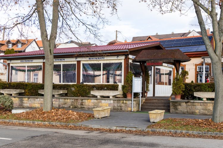 Videó: leszavazta a Fidesz, hogy cégekkel fizettesse ki az önkormányzat a tervezési költségeket