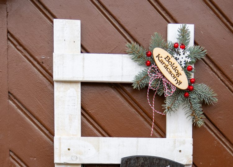 Galéria: már készen áll a főtér, Deákvár és a Földváry tér is az adventre