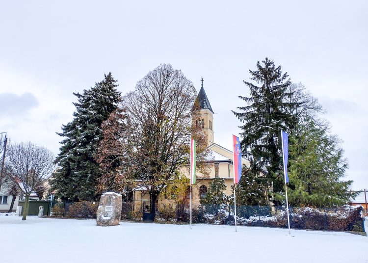 Fehérbe öltözött Vác – képekkel