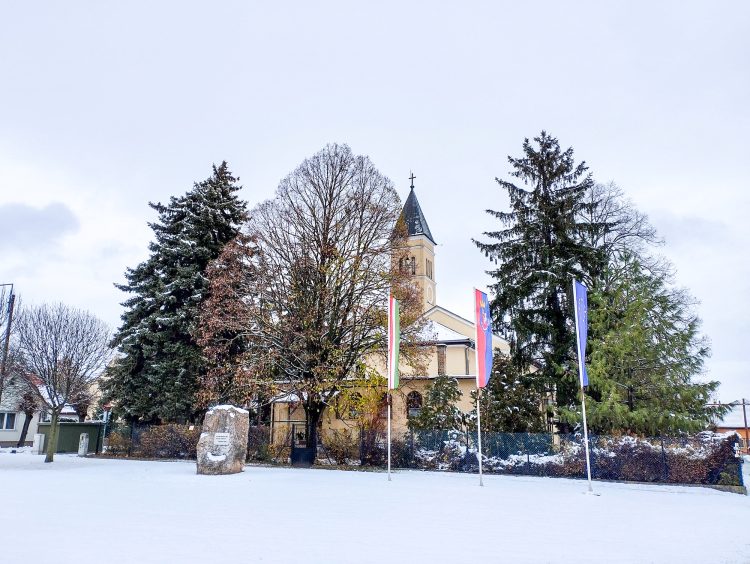 Fehérbe öltözött Vác – képekkel