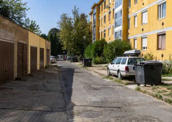 Nyolc parkoló és járda is épül a Negyvennyolcasok útján