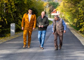 Újabb szakaszt újítottak fel a Gombási úton