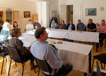 A képviselőtestület tagjait fogadta a Cházár András igazgatója – videóval