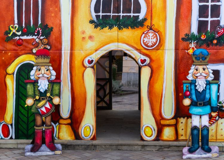 Így díszítik a várost – képekkel