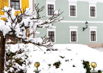 Fehérbe öltözött Vác – képekkel