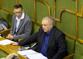 Havonta 500 forintos pluszterhet jelent a kommunális adó emelése