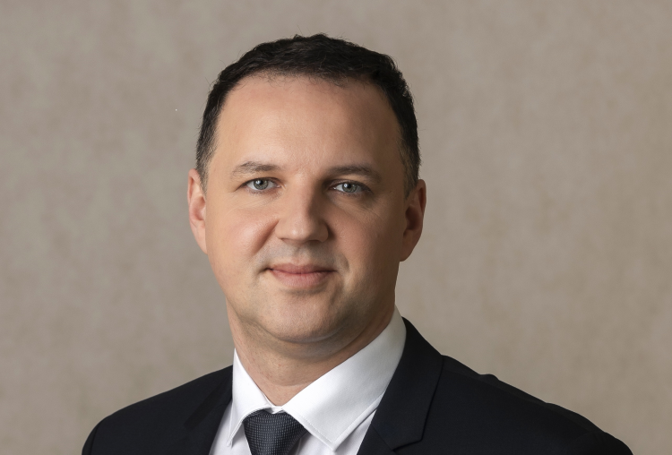 A váci piaristáknál végzett a Váci Városfejlesztő új igazgatója