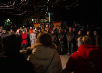 A deákvári közösség is meggyújtotta a második adventi gyertyát
