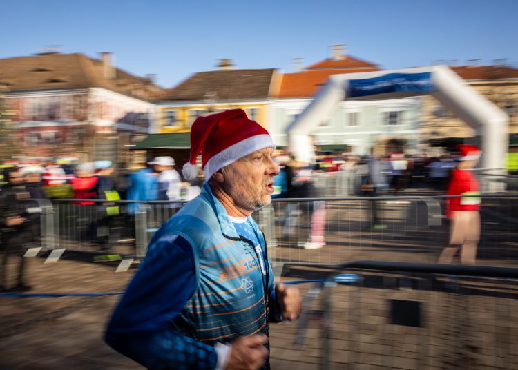 Vasárnap együtt futottunk a Mikulással – fotógaléria