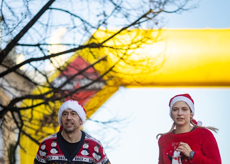 Vasárnap együtt futottunk a Mikulással – fotógaléria