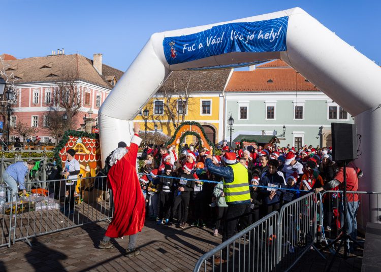 Vasárnap együtt futottunk a Mikulással – fotógaléria