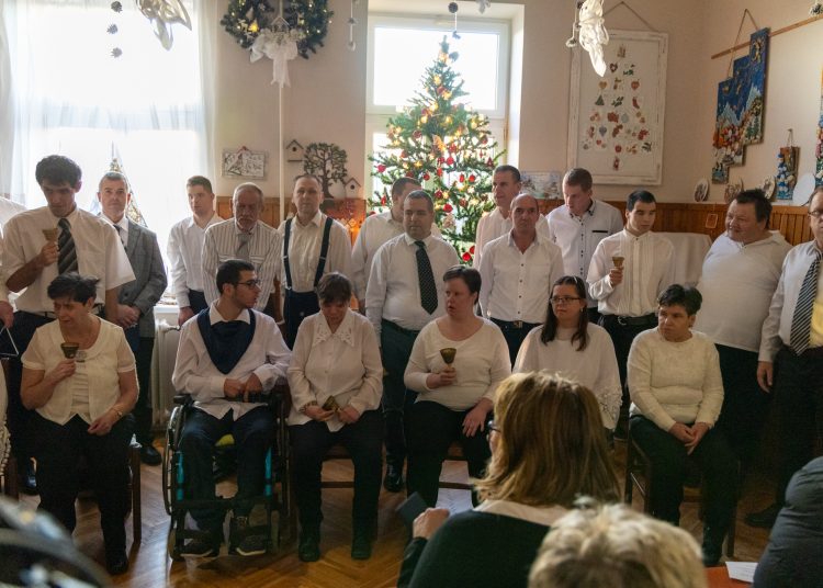 Meghitt karácsony a Tabán utcában – galéria