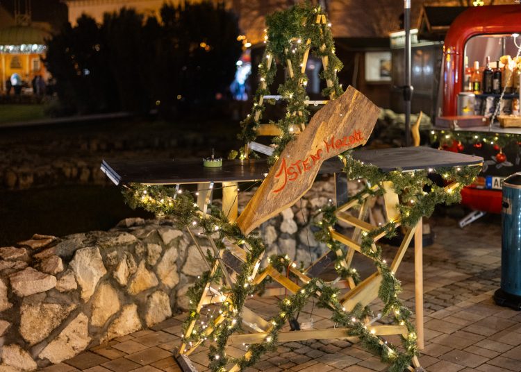 Handabanda-koncerten is megjelent a Mikulás – galéria