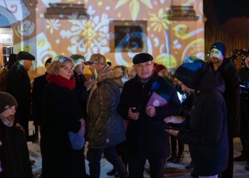 A polgármester és a püspök közösen gyújtotta meg a negyedik gyertyát – képekkel