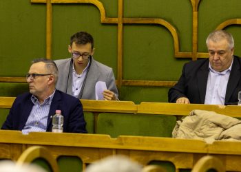 Nem támogatta a Fidesz és 3 másik képviselő a Duna-part fejlesztését