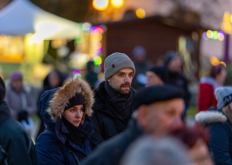 Galéria a vasárnapi közös éneklésről