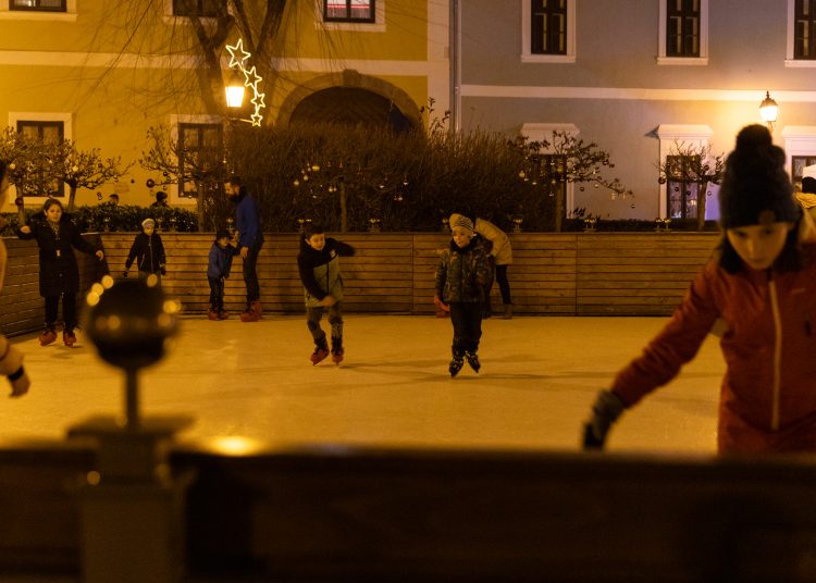 Handabanda-koncerten is megjelent a Mikulás – galéria