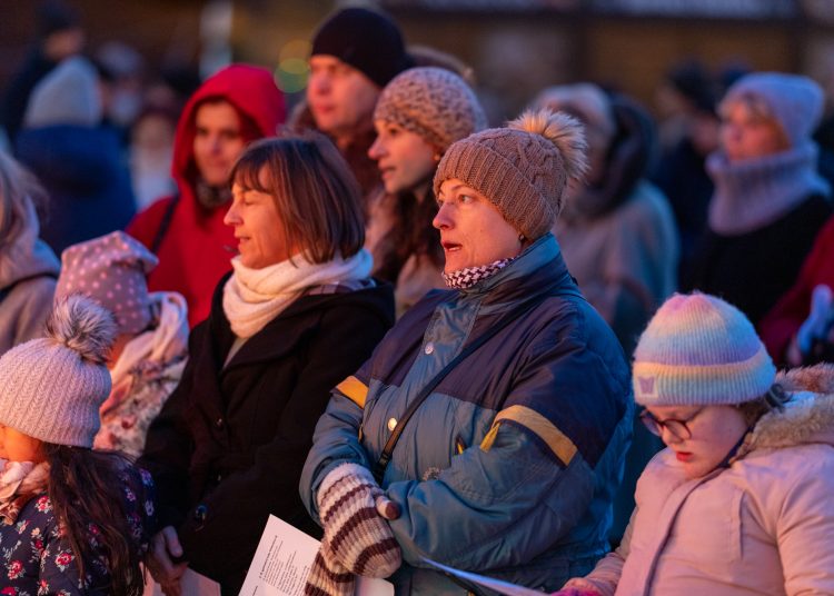 Galéria a vasárnapi közös éneklésről
