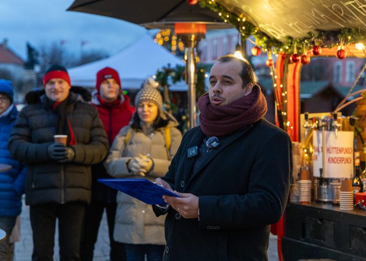 Galéria a vasárnapi közös éneklésről