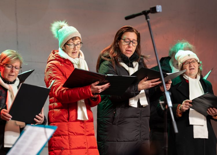 Galéria a vasárnapi közös éneklésről