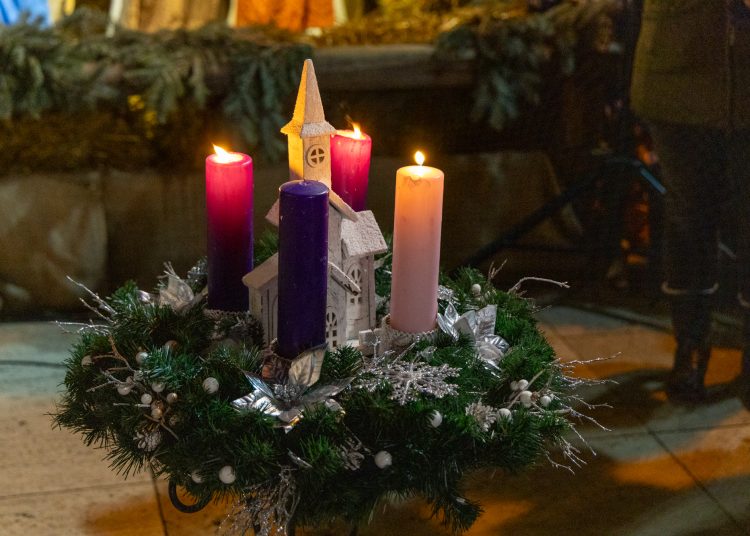 Ilyen volt az adventi gyertyagyújtás – videóval és képekkel
