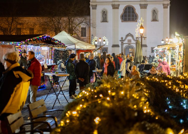 Handabanda-koncerten is megjelent a Mikulás – galéria