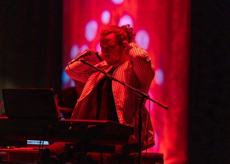 Máté Péterrel ünnepelték a karácsonyt a váci idősek – galéria