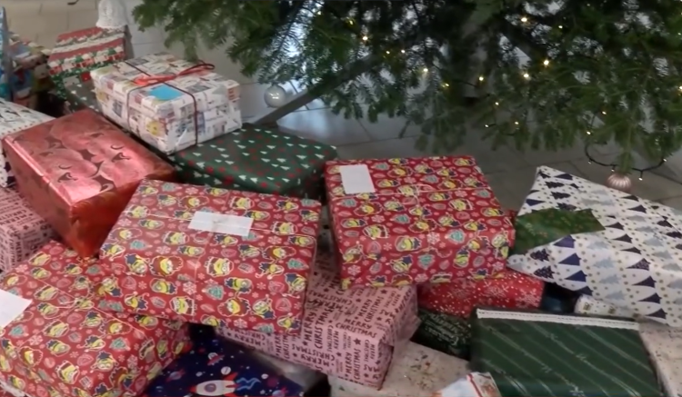 Karácsonyi cipősdoboz akcióba is beszálltak a boronkays diákok – videóval