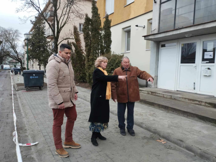Elkészültek a Negyvennyolcasok útjának új parkolói