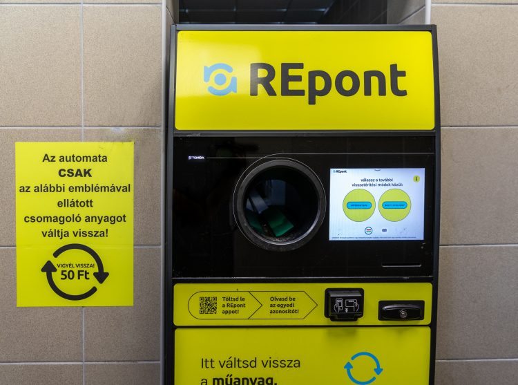 Egymilliárd palackot váltottak vissza a magyarok fél év alatt
