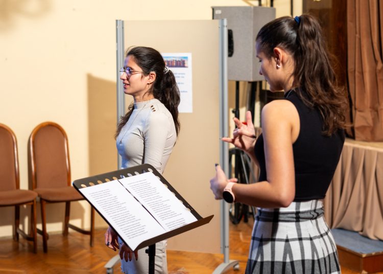 Verses mesemondó verseny volt a Cházár András EGYMI-ben – videóval és galériával