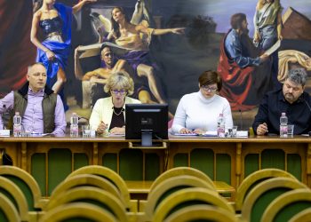 Előfinanszírozza az önkormányzat a könyvtár javítását – videó