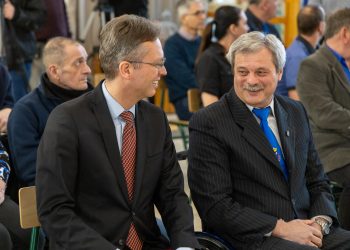 A miniszter személyesen adta át az elismerést a Boronkaynak – videó