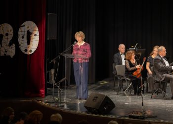 A hagyományos újévi koncerten köszöntötte a váciakat Matkovich Ilona – videóval