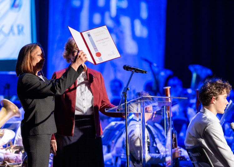 Jótékonysági koncertet tartottak a deákvári óvodák javára – galéria