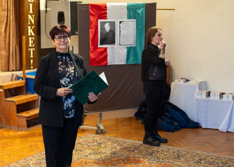 Verses mesemondó verseny volt a Cházár András EGYMI-ben – videóval és galériával