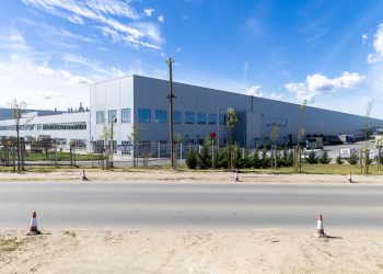 Újabb projektbe kezd a Samsung Gödön – videó
