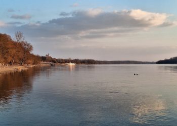 Péntekig nem enyhül az idő