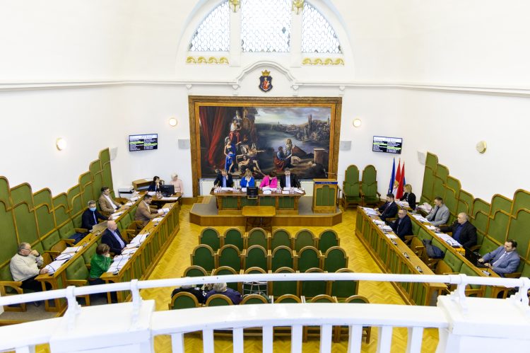 Nyolc képviselő egy fillért sem szavazott meg a Vác 950 előfinanszírozására
