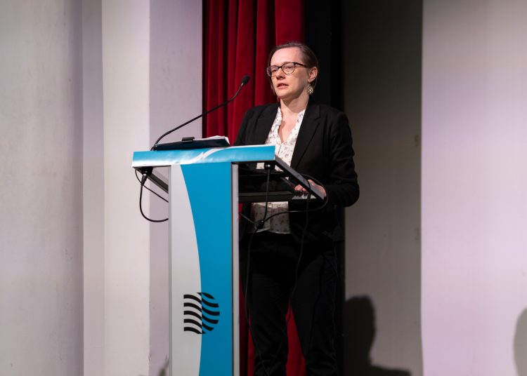 Fókuszban a család – szakmai tanácskozást tartottak a szociális dolgozók – videó és galéria