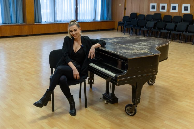 Cziffra-díjat vehetett át Fehér Lili