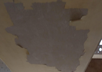 Újabb plafondarab szakadt le a szakrendelőben