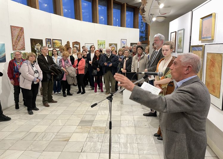 Tavaszi szél vizet áraszt – így zajlott a kiállításmegnyitó