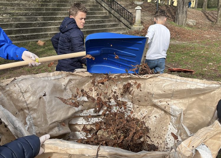 Városszerte közösségi takarítás zajlott – fotógaléria