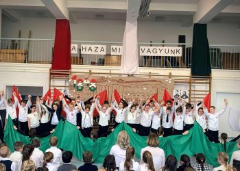 A forradalom ünnepe a Váci Petőfi Sándor Általános Iskolában